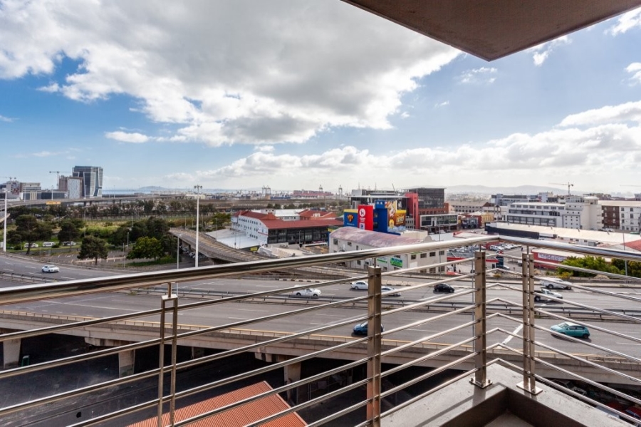 2 Bedroom Property for Sale in Zonnebloem Western Cape